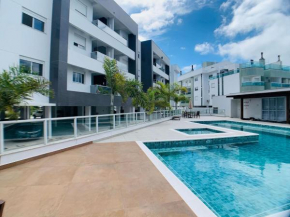 Excelente apartamento à 200 metros da praia - CO02H